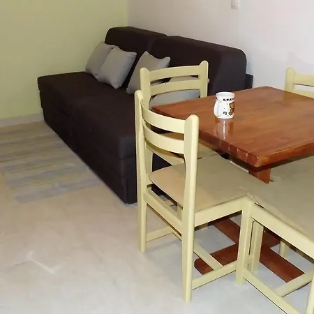 Lejlighed 4 Sleeps 4 Guests Split